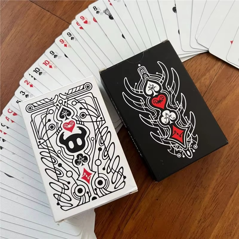 ชุดไพ่โป๊กเกอร์มาตรฐาน Hollow  - Party Games No Supplies บทวิจารณ์และราคา